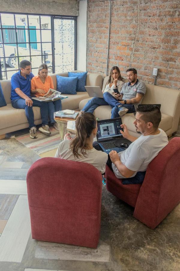 Ventiuna Hotel Y Coliving Pereira Buitenkant foto
