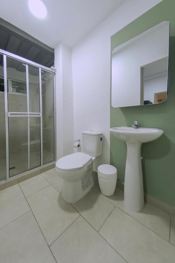 Ventiuna Hotel Y Coliving Pereira Buitenkant foto
