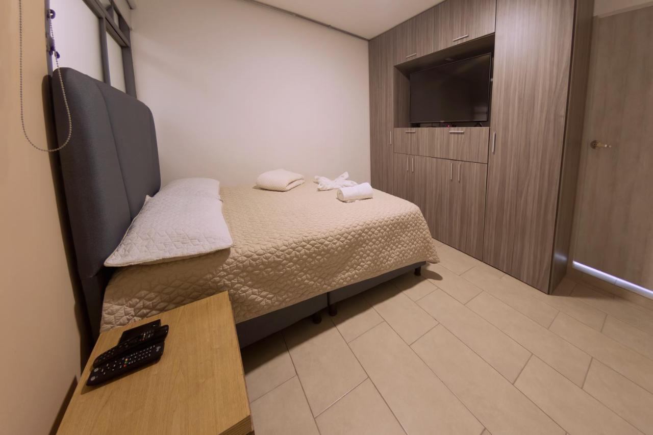 Ventiuna Hotel Y Coliving Pereira Buitenkant foto