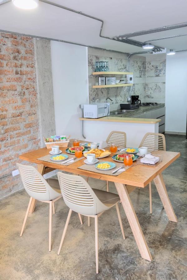 Ventiuna Hotel Y Coliving Pereira Buitenkant foto