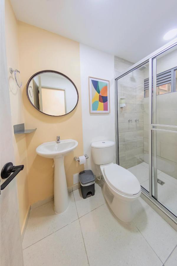 Ventiuna Hotel Y Coliving Pereira Buitenkant foto